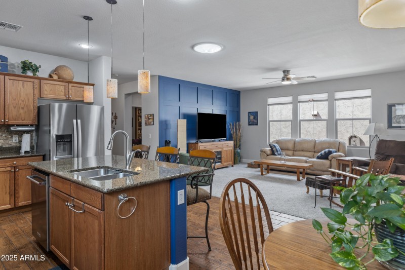 3478 E Constitution Dr-17