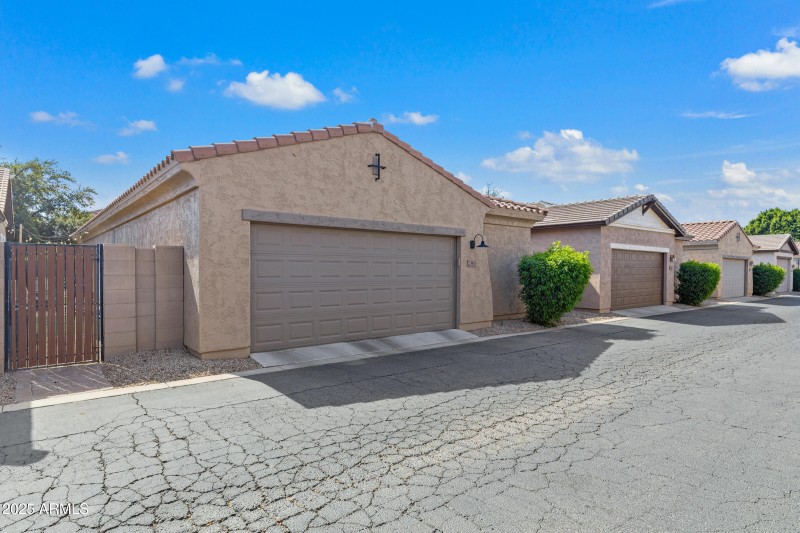 3478 E Constitution Dr-39