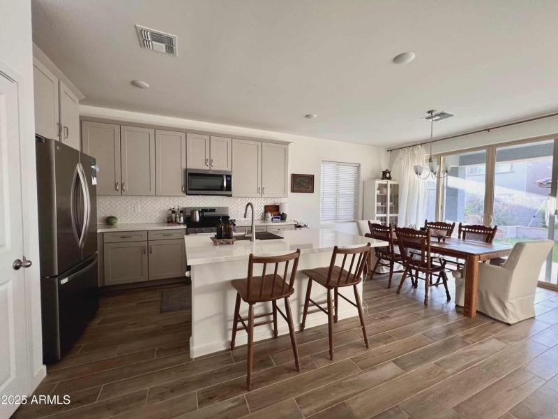 f557e4cb-df46-4485-98d0-45f7d7ea6b72