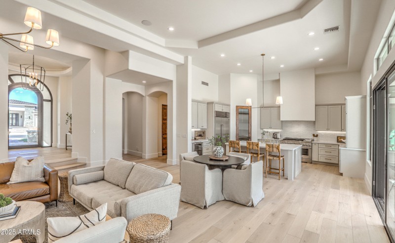 Great rm toward foyer