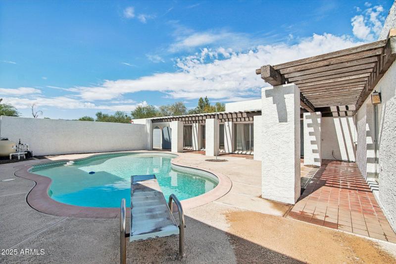 35-web-or-mls-S River Dr-S0910-035