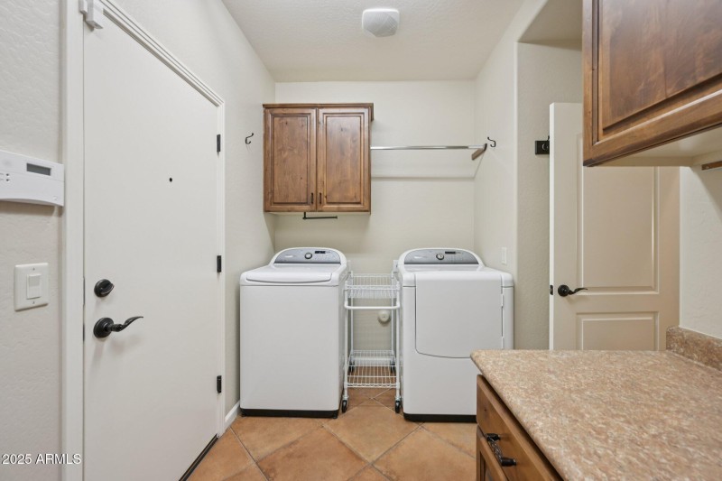 17-web-or-mls-N 163rd Dr-S0910-017