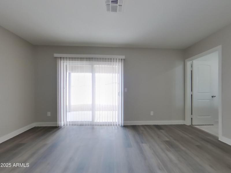 8_pc_FXRwej69Wd_0qbYa3XGUf_layout_1