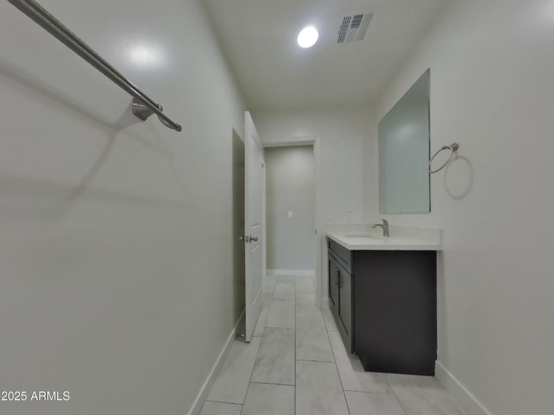 14_pc_VzYBhTxVaB_MldbvHgjF3_layout_0