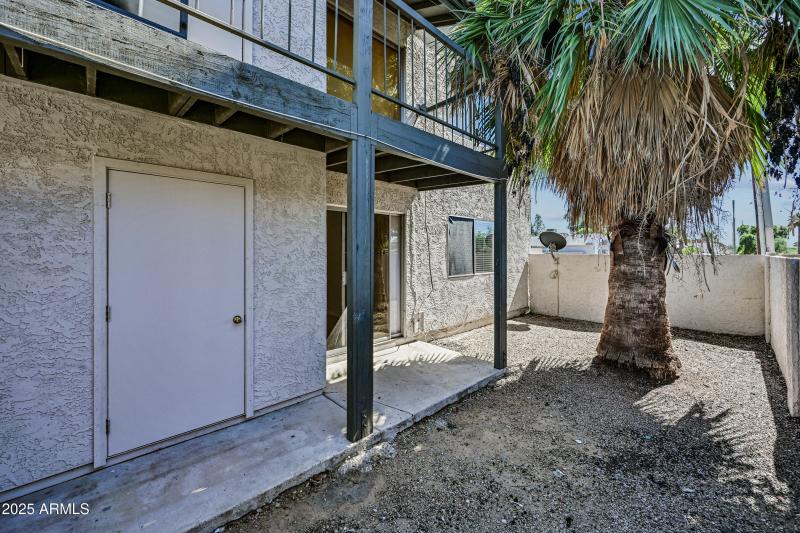 17-10802N16A1-ocupix