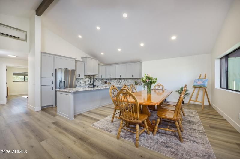 1302-coyotetrail_mls-29