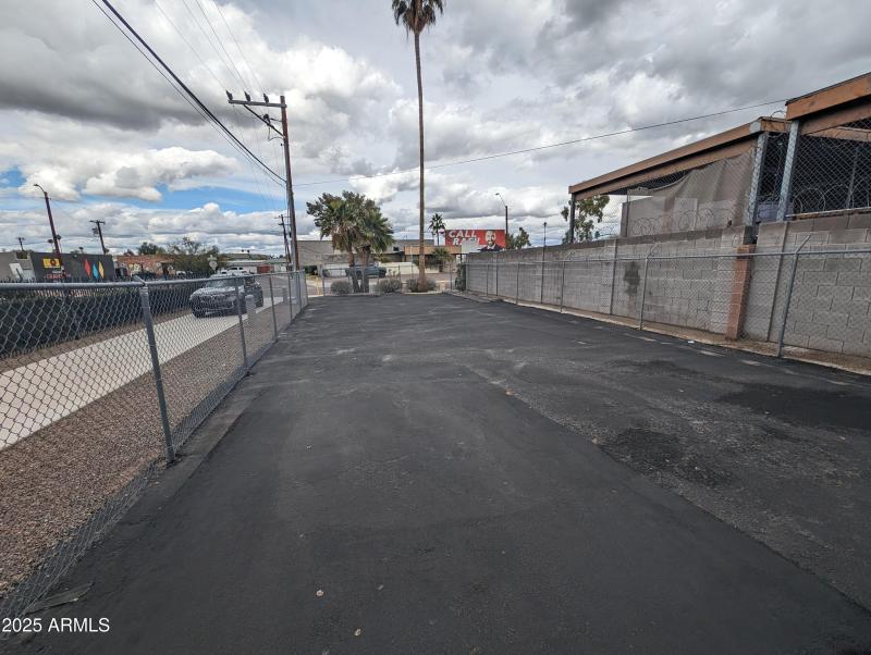 PXL_20240209_202717980.MP