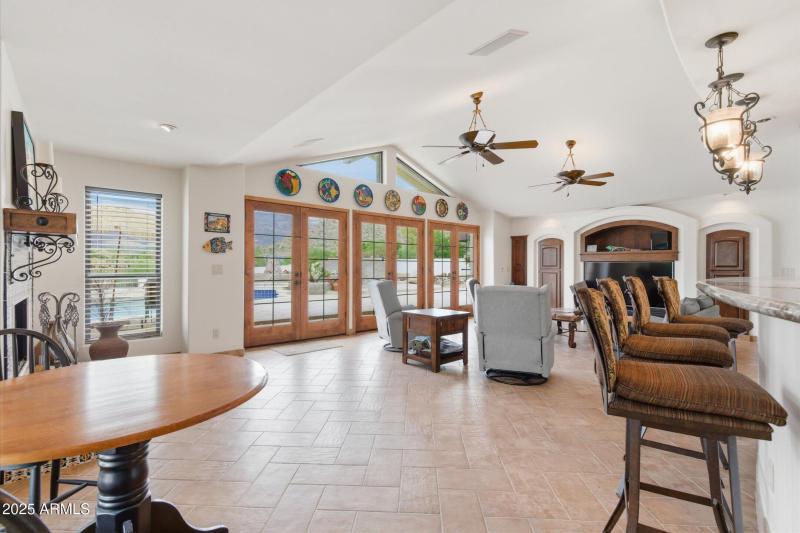 Breakfast and Great Rooms