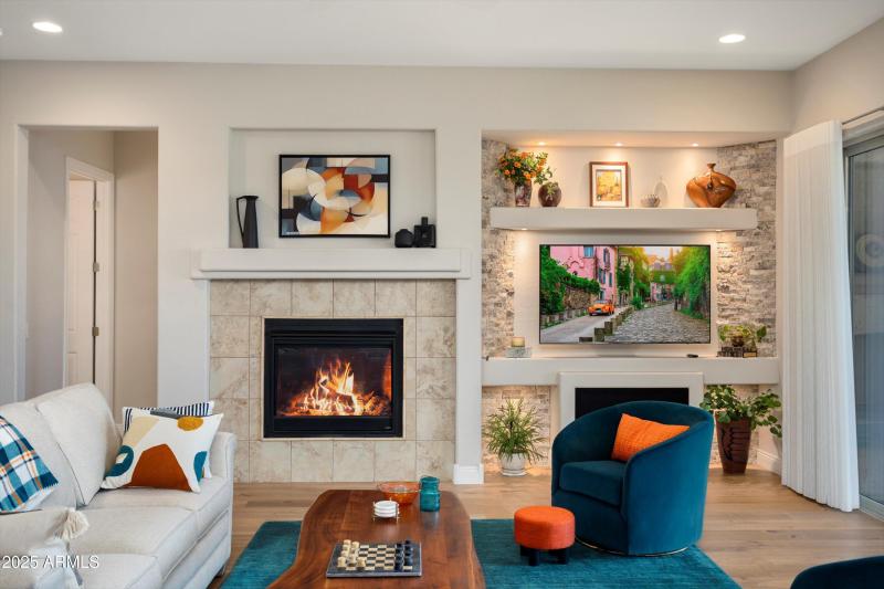 11-26534 W Abraham Ln