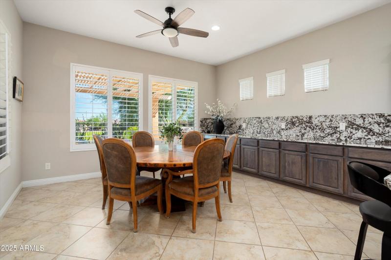 22-26534 W Abraham Ln