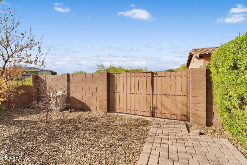 103-web-or-mls-Questa-102