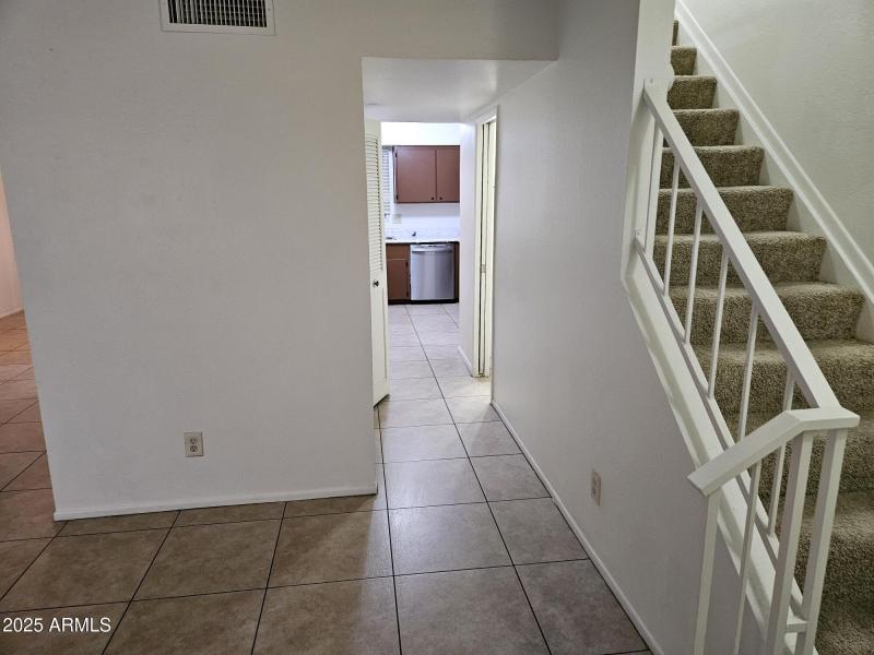 20251009_140608_resized