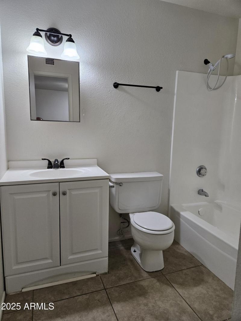 20251009_140855_resized