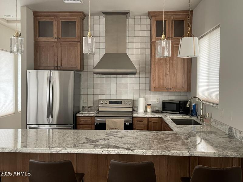 41AC28E7-DABB-469A-ACC7-3886F1B8D7AC