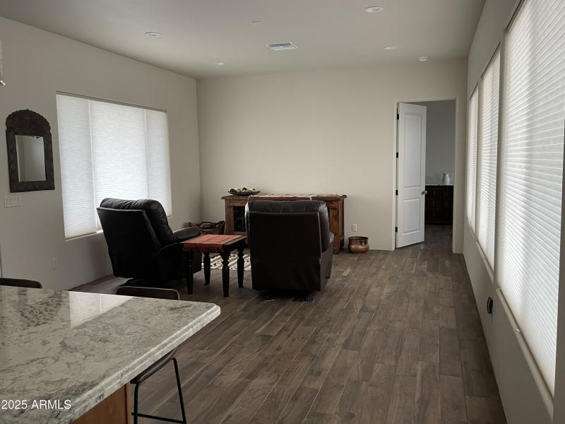 0A5B2753-DF01-43B1-984D-004D83998485