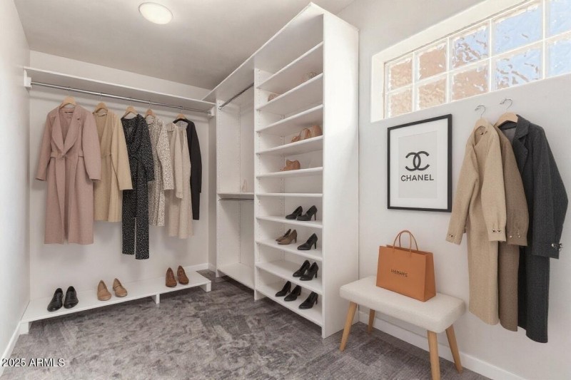 20 Staged Closet Designer Items