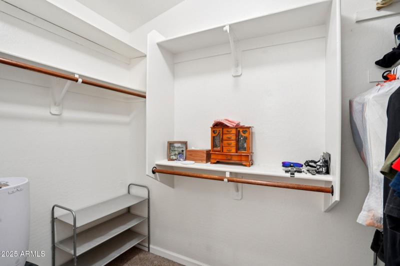 27-web-or-mls-W Two Guns Trail-S0910-027