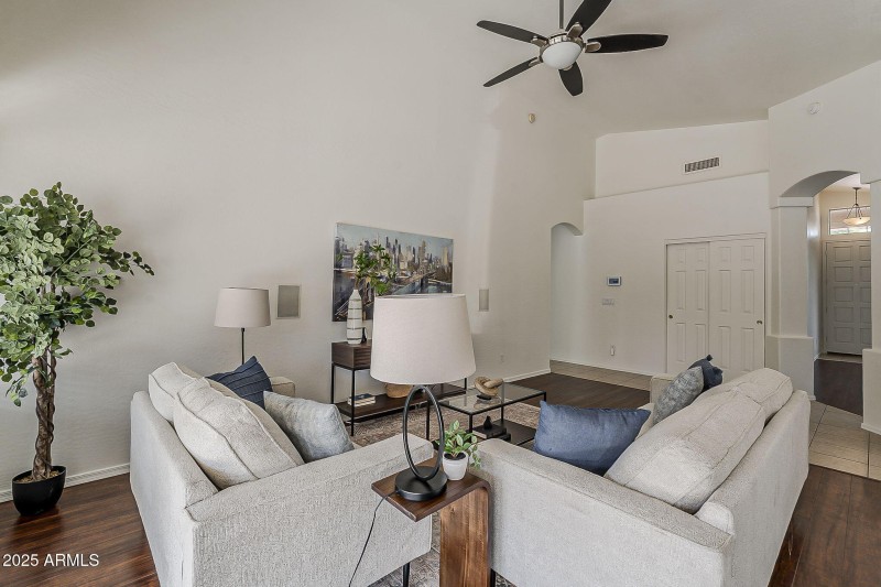 14-web-or-mls-Erie-13