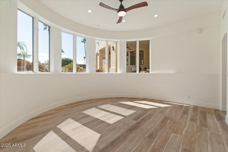 Lower Level Bonus Room