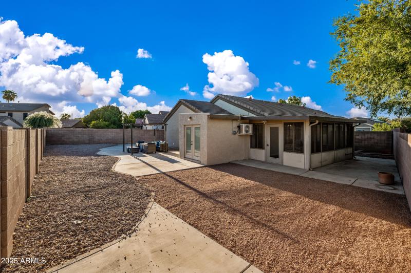 26-16223WPAPL-ocupix