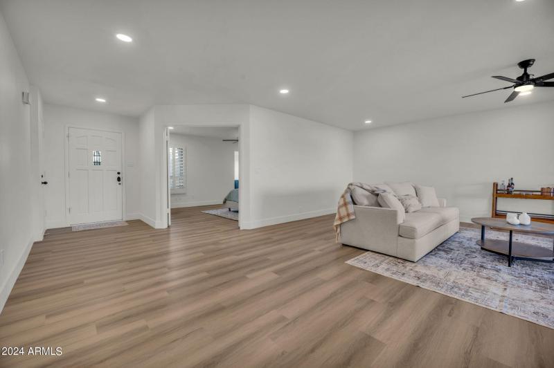 4-web-or-mls-2505 N 61st Way-4