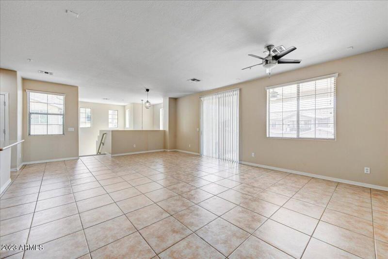 04-Dining & Living Room II