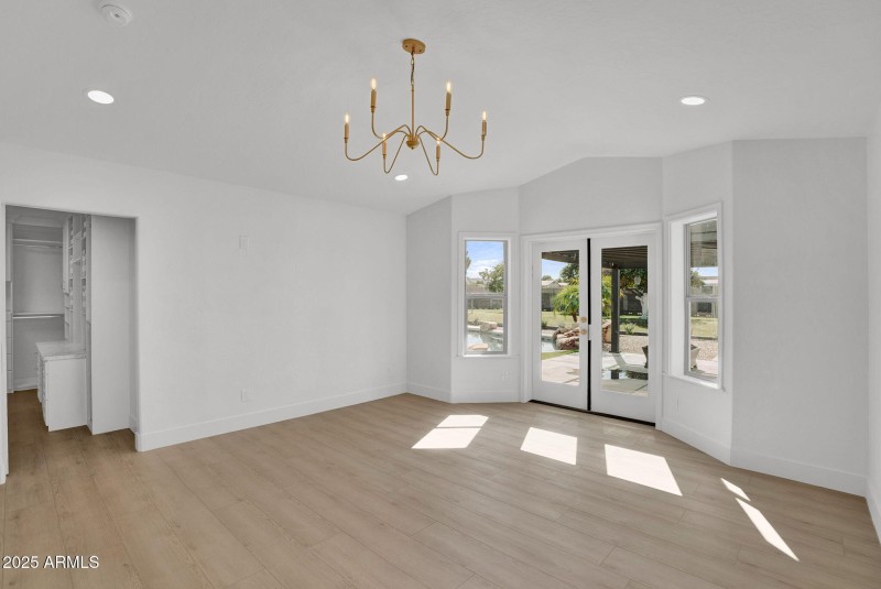 20-web-or-mls-18047 E Vencino-24