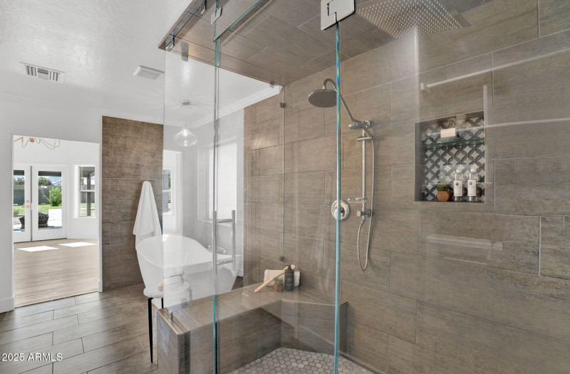 26-web-or-mls-18047 E Vencino-33