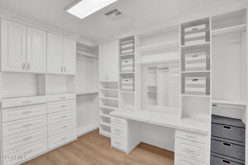 28-web-or-mls-18047 E Vencino-30