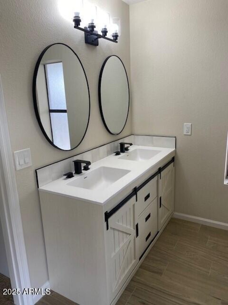 65th ave master vanity