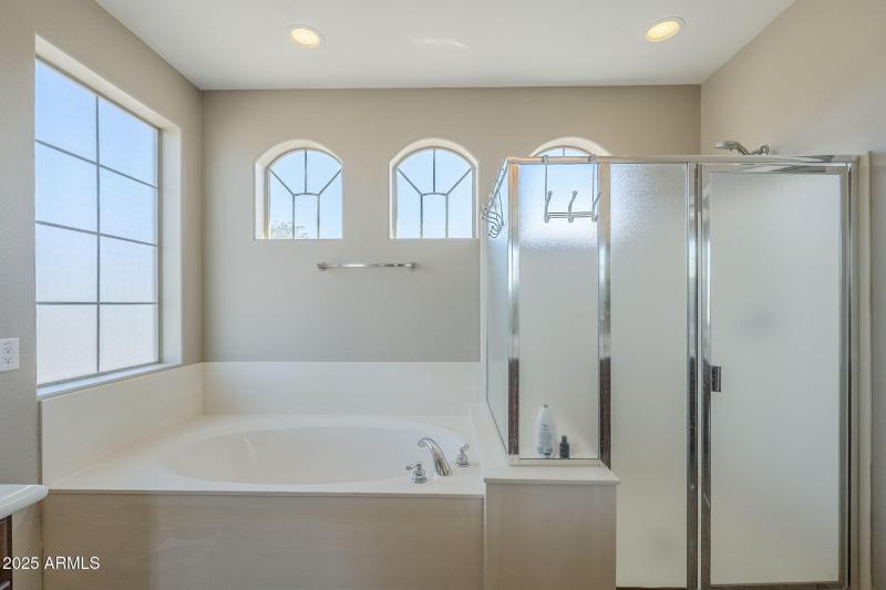 57-web-or-mls-Donithan-45