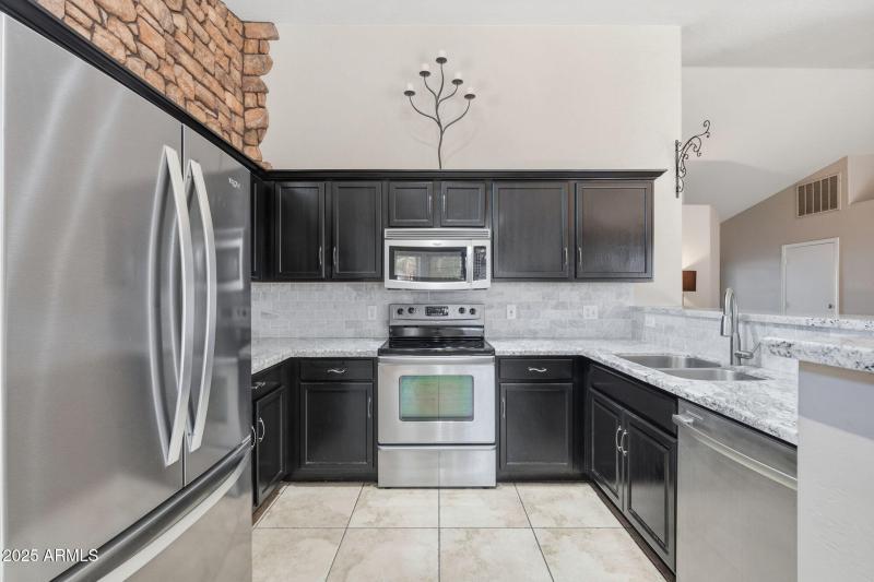 12-web-or-mls-Clair-12