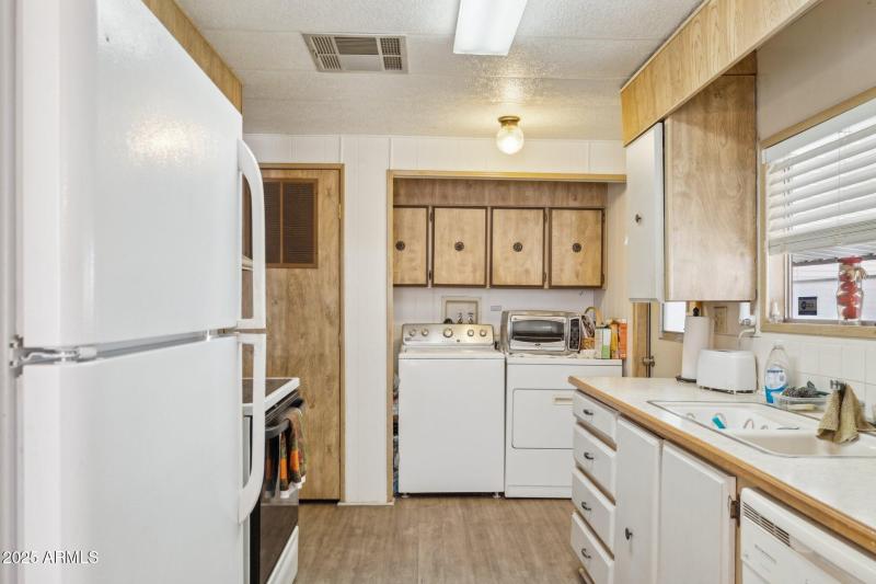 9-web-or-mls-2701-e-utopia-rd-lot-67