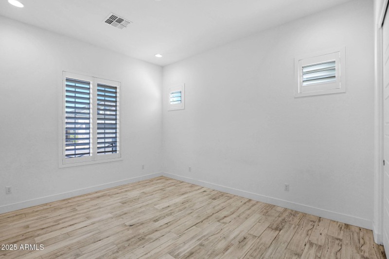 5641 Sayan - 24Bedroom 2