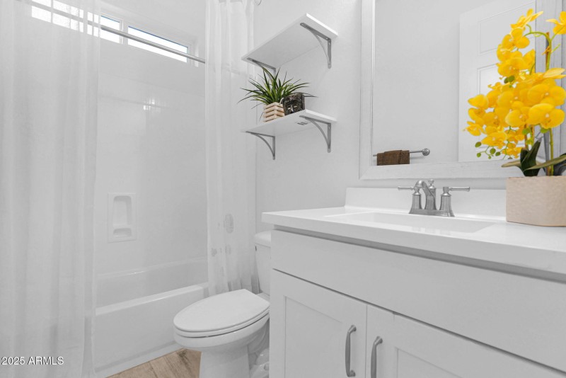 5641 Sayan - 25Guest Bathroom