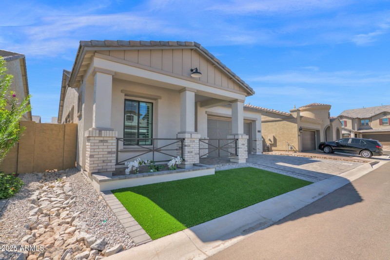 5641 Sayan - 52Exterior