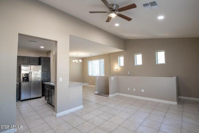 20220907061900611032000000-o