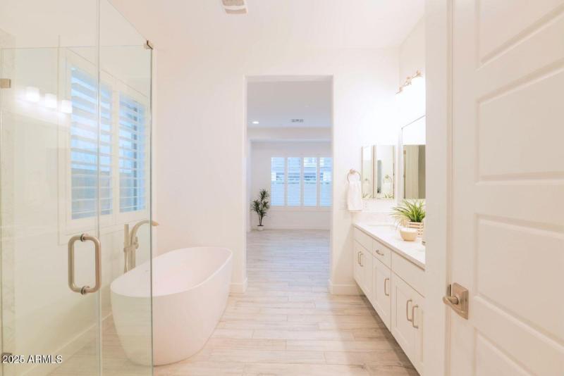 5641 Sayan - 22Primary Bathroom