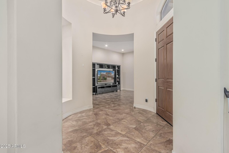 entry / bonus den/office