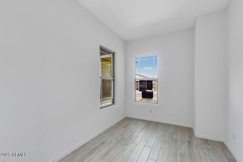 17837 W PASADENA - Ready Now!