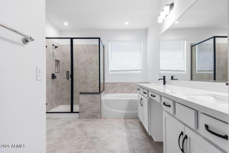 17819 W PASADENA - Ready Now!