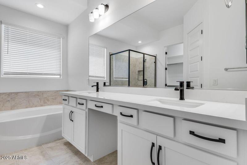 17819 W PASADENA - Ready Now!