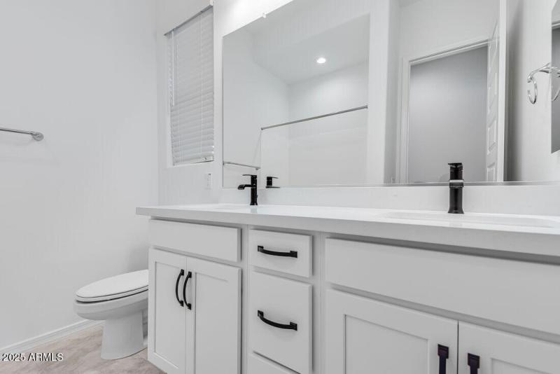 17819 W PASADENA - Ready Now!