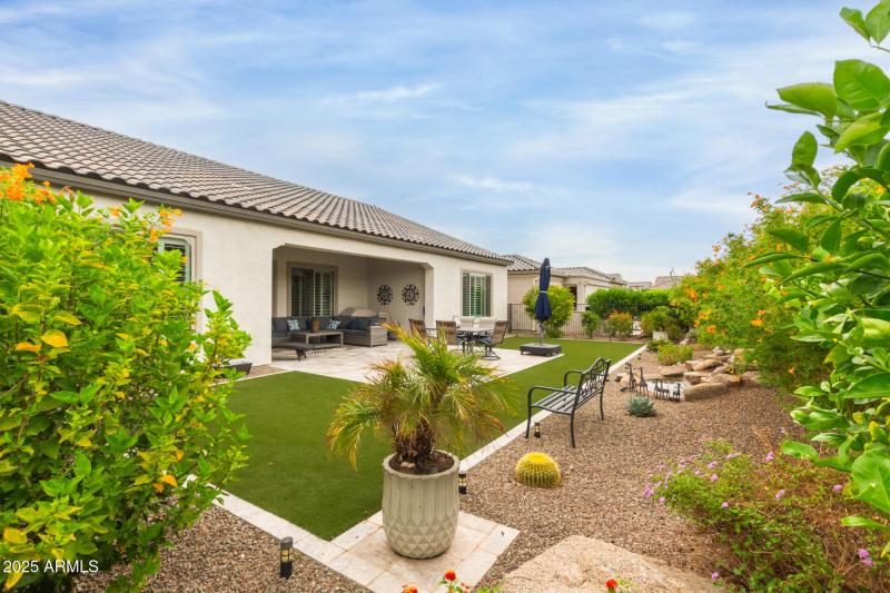 Garden Resort backyard