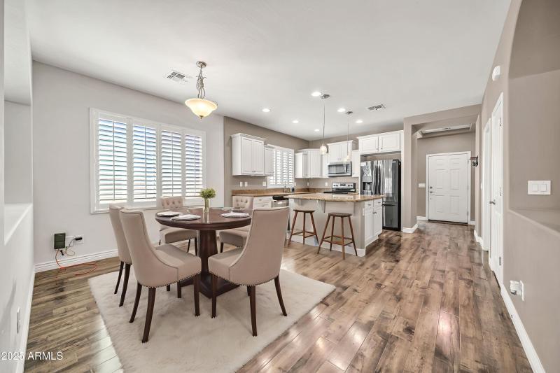 23624-W-Harrison-Dr-5 - Kitchen - Standa