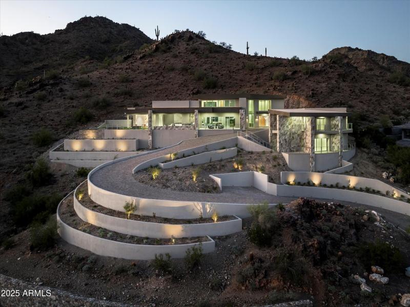 004_Aerial Twilight View