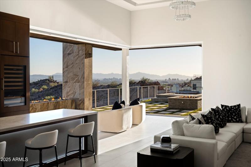 016_Great Room Views