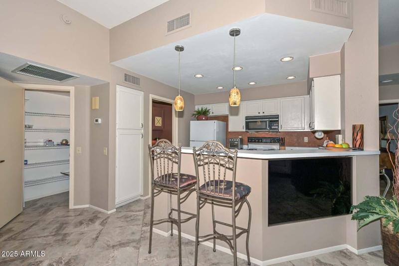 Kitchen-Walk in Pantry