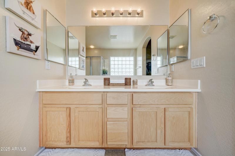 29293 N Yellow Bee-33