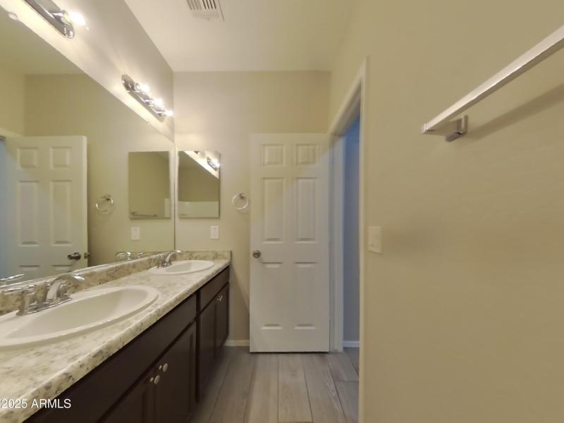 12_pc_oDZccuTfxQ_k4hsJzaIyG_layout_0